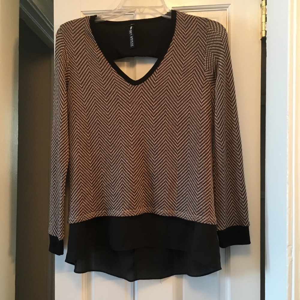 Layered top